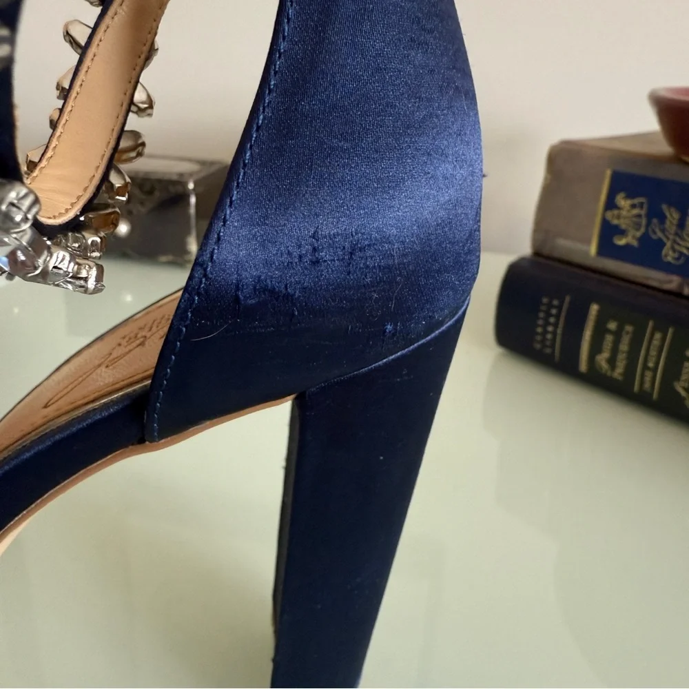 Jewel Badgley Mischka Ollie Pointed Toe Ankle Strap Pump - Picture 3 of 8